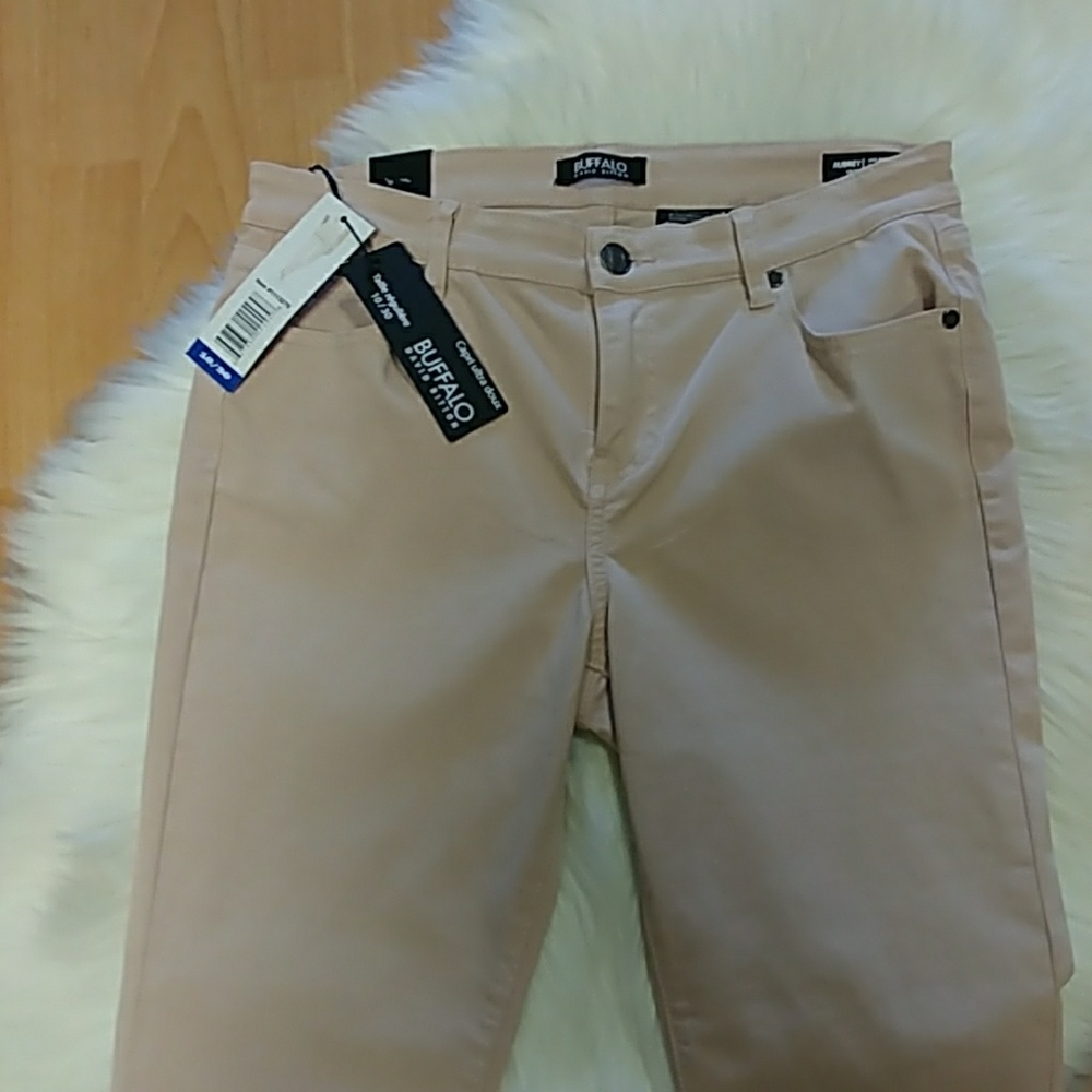 Buffalo David Bitton Blush Aubrey Capri Jeans - Picture 2 of 8